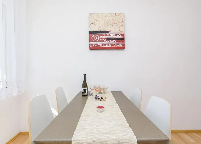 Tihana Mit Mediterranem Garten By Interhome Apartment *