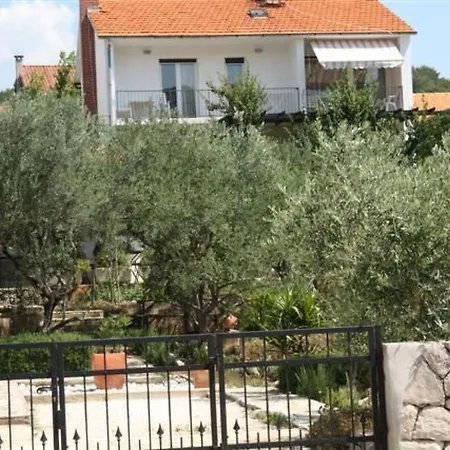 Tihana Mit Mediterranem Garten By Interhome 公寓 斯塔里格勒