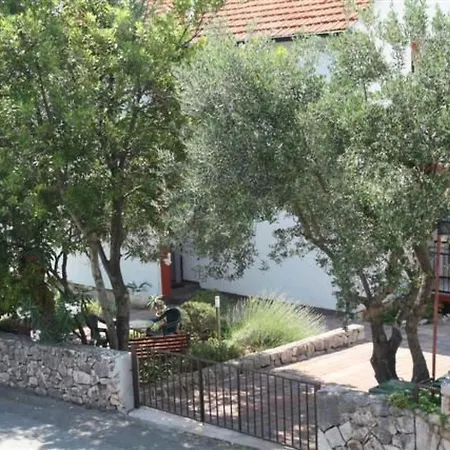 Tihana Mit Mediterranem Garten By Interhome 公寓 *