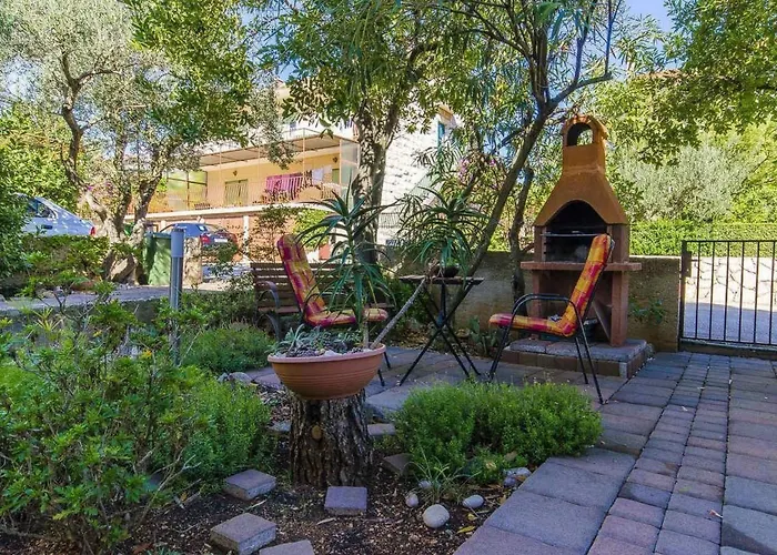 Tihana Mit Mediterranem Garten By Interhome 公寓 斯塔里格勒