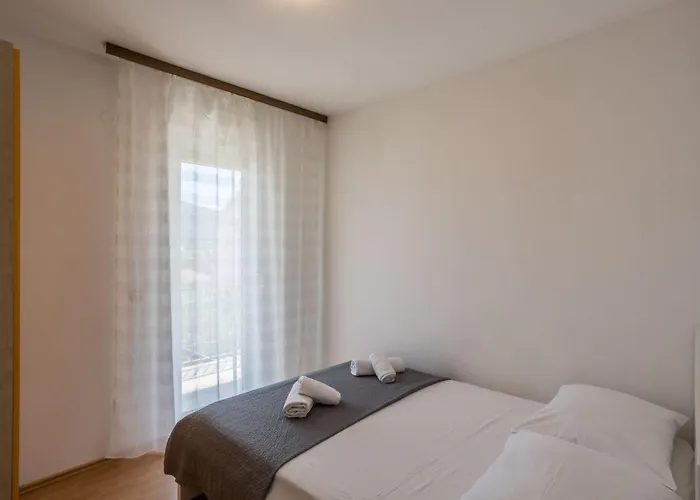 Tihana Mit Mediterranem Garten By Interhome